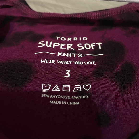 COPY - Torrid top - Picture 3 of 3